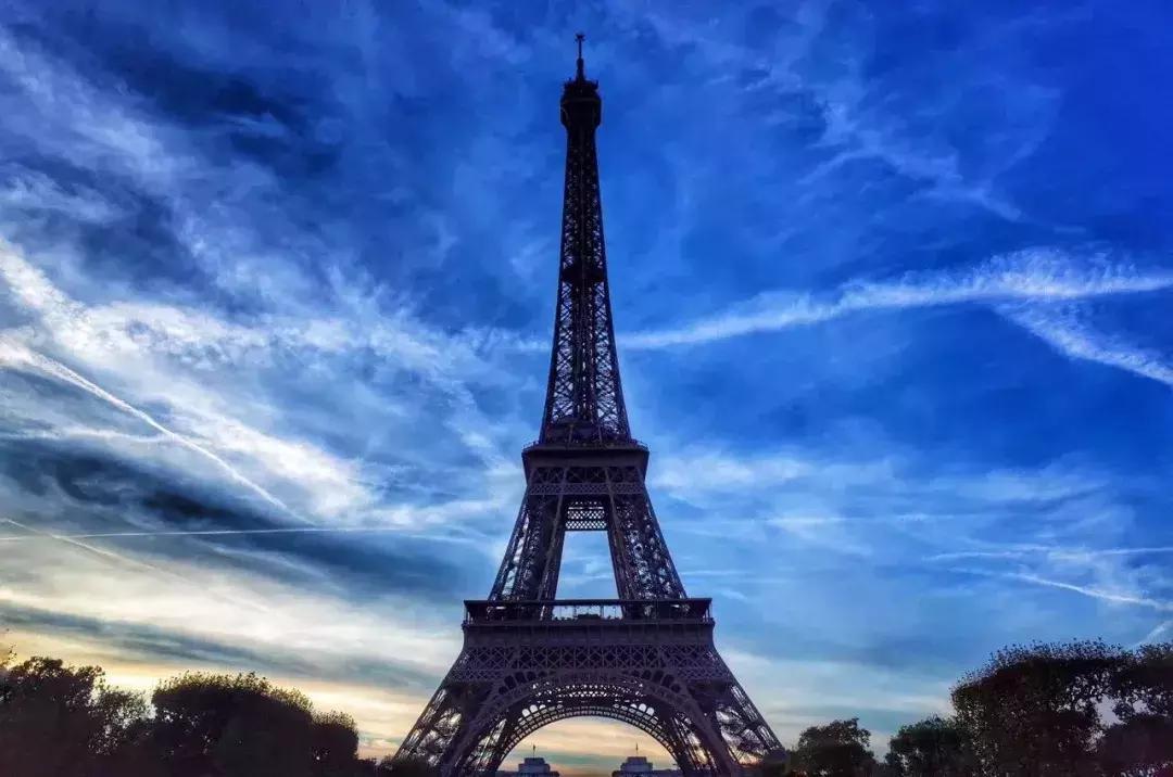 雅加达机场免税店必买清单,成田机场免税店购物必买清单