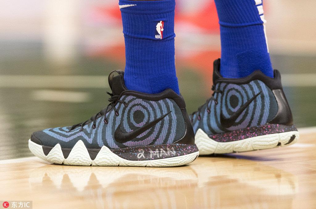 25日NBA球鞋上脚一览：库里51分之夜战靴竟是它