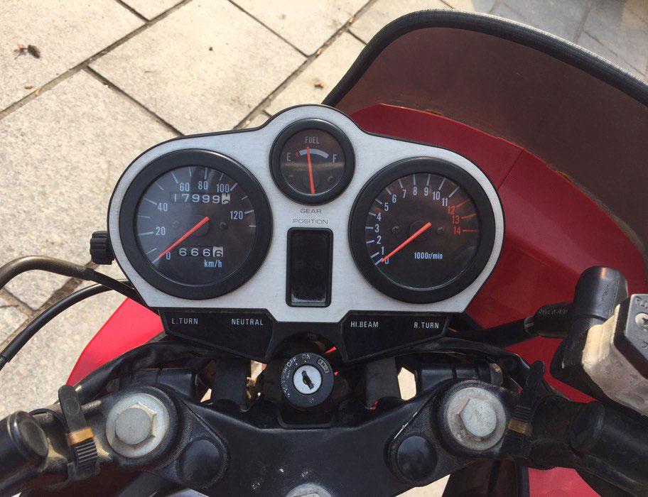 原装进口铃木gs125r王中王介绍,最老铃木王gs125