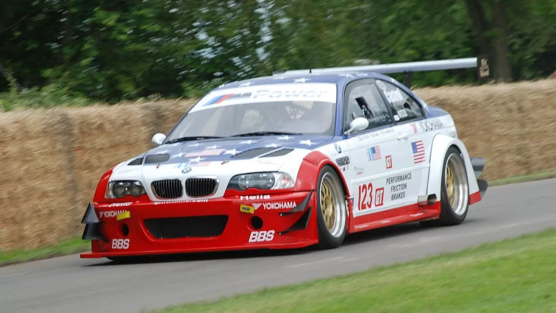 宝马m3历代车型发展回顾,宝马m32022款