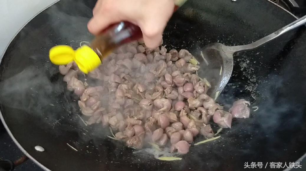 小炒菜好吃有诀窍，学会这一个炒法，出锅香过外面饭店的，真香！