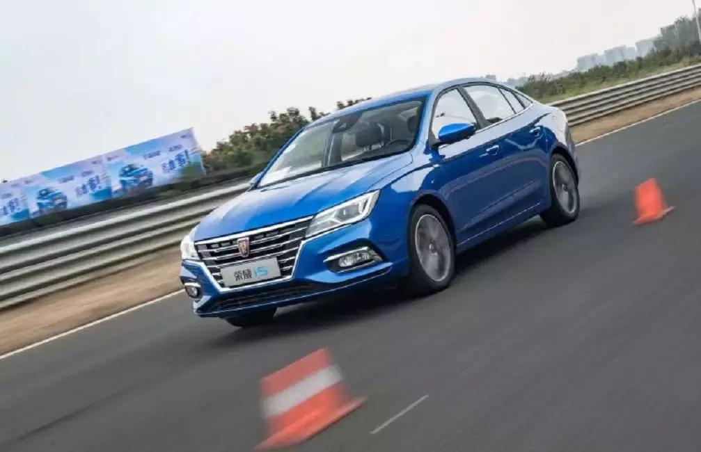 荣威i5试驾体验,荣威550新车评