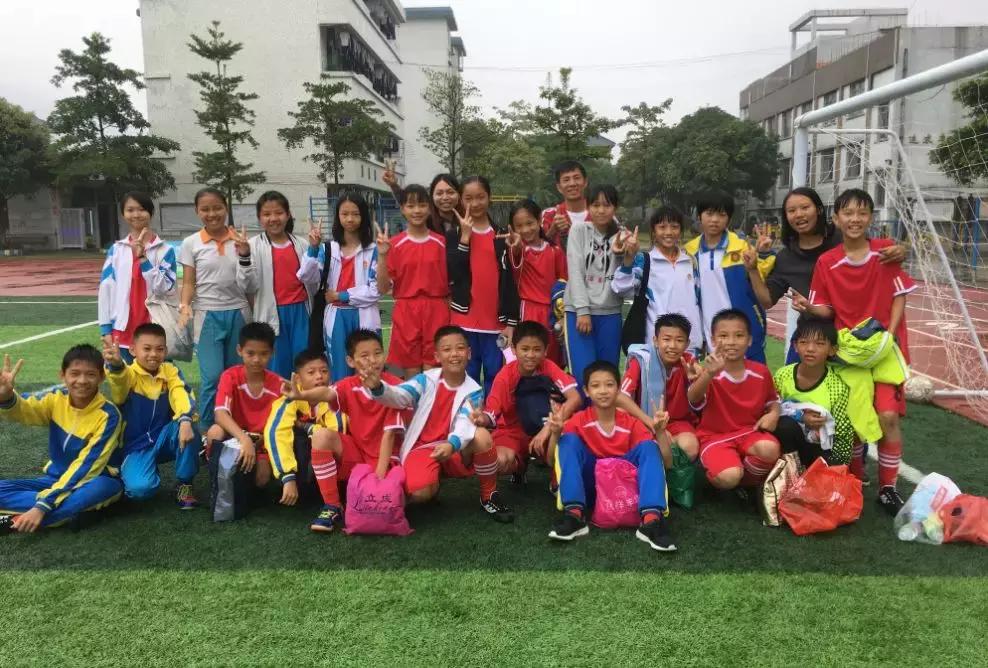 鼎湖校园足球,喜讯学校获批试点学校