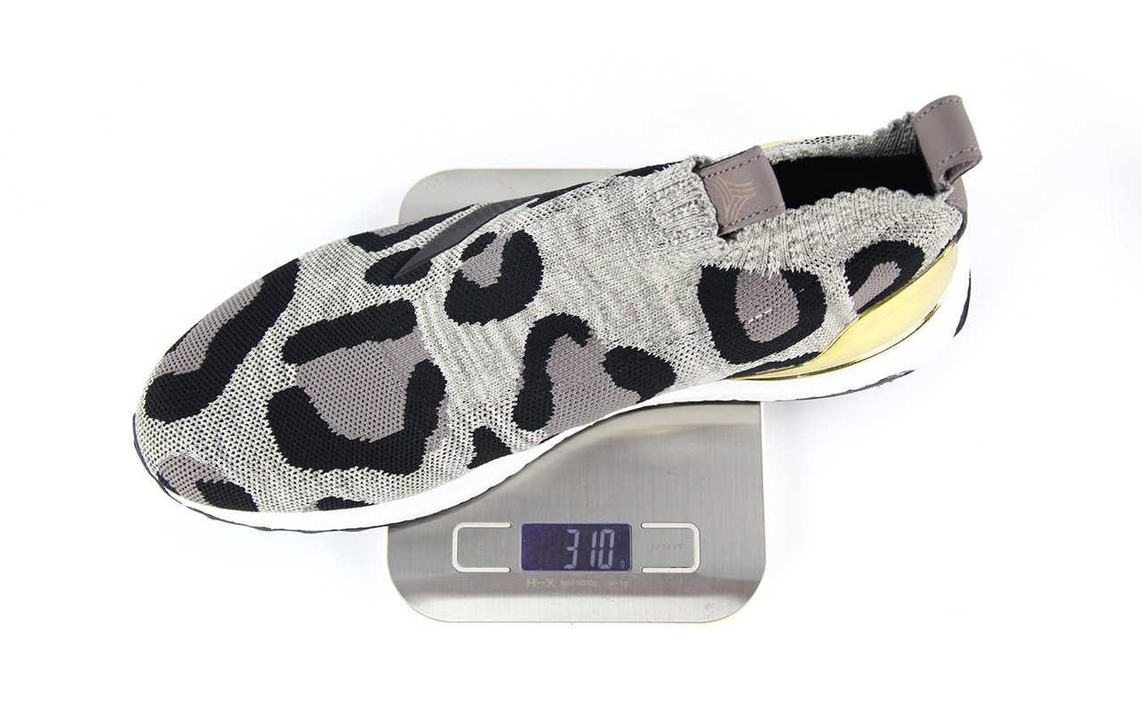 这三双很火的足球狗潮鞋哪款才是你的菜？