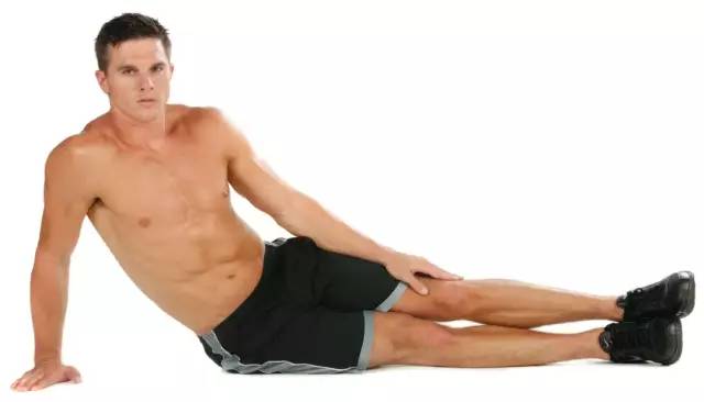 平板支撑一天几组可以练腹肌,平板支撑怎么练最下边的腹肌