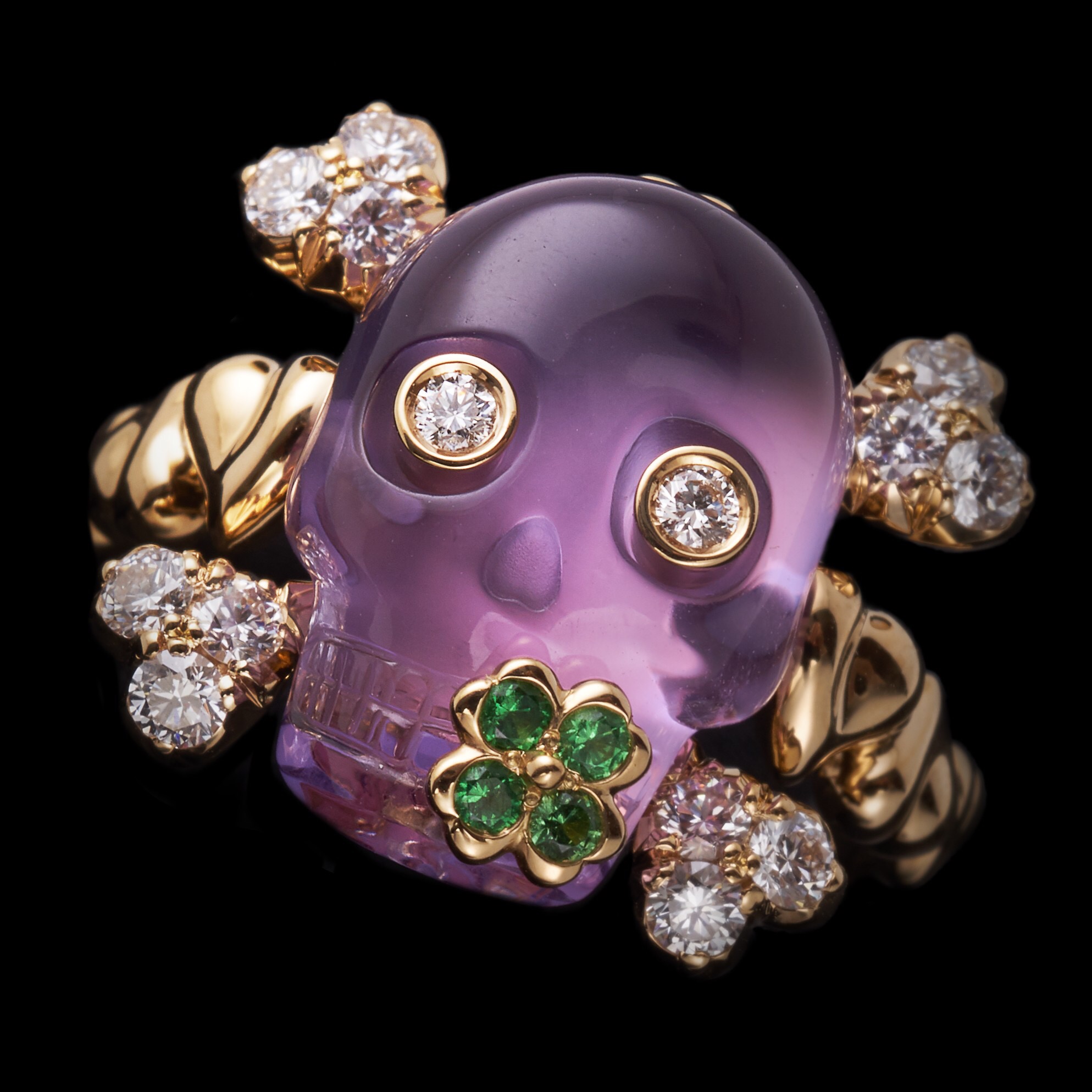 暗黑风格珠宝首饰,充满魔幻风格的珠宝首饰