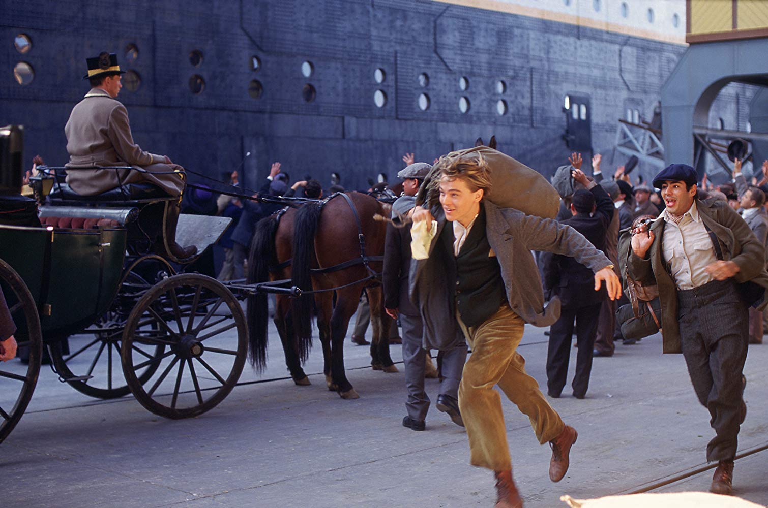 电影泰坦尼克号视频,电影泰坦尼克号沉没片段