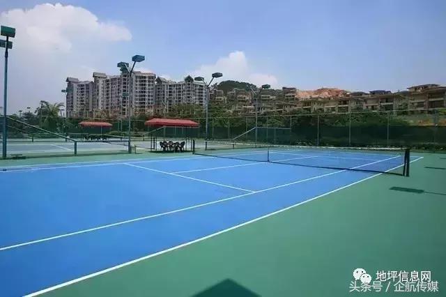 丙烯酸球场生产配方,丙烯酸球场的优缺点