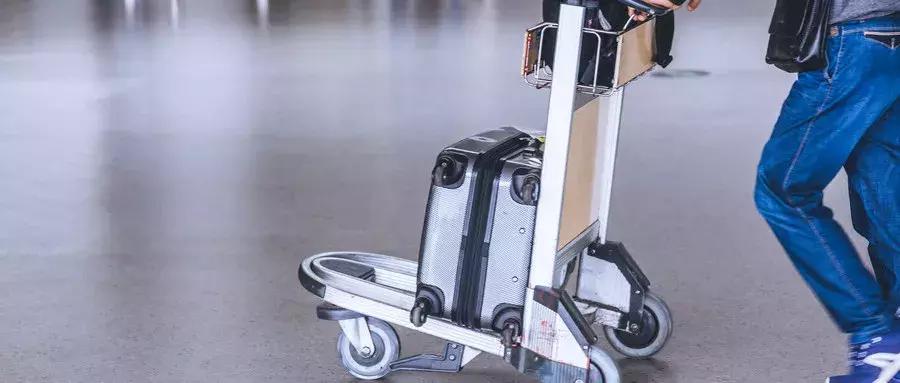 机场行李托运要不要封口,机场行李忘托运