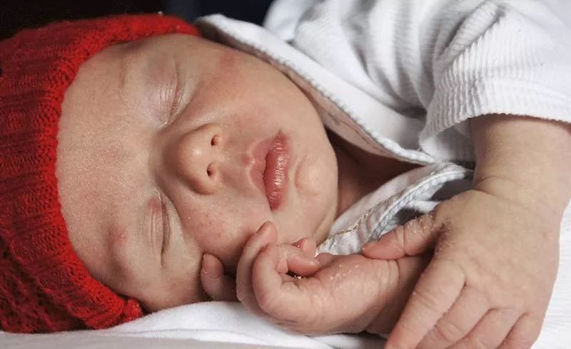 0岁小宝宝有没有抵抗力,0岁婴儿需要注意什么