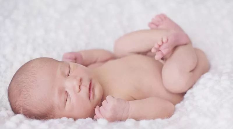 0岁婴儿需要注意什么,0岁宝宝劲大正常吗