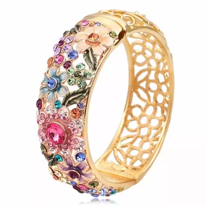 景泰蓝施华洛世奇,施华洛世奇黄金和玛瑙哪个好