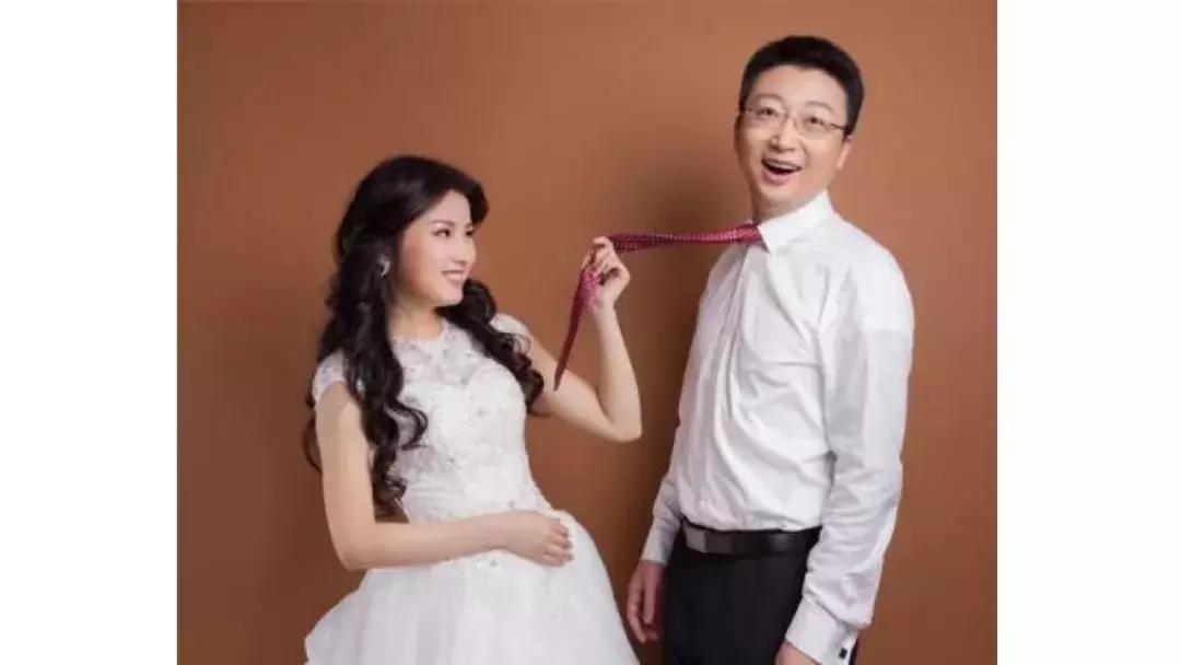 主持人李咏经过17个月的抗癌治疗,著名主持人李咏患的是什么癌症