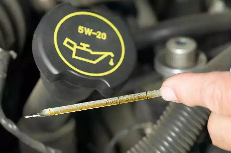 车子机油加多了怎么吸出来,机油加多了车子跑不动怎么办