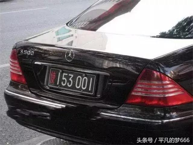 公交车牌为什么是黄绿两种颜色,各种车牌的颜色代表什么