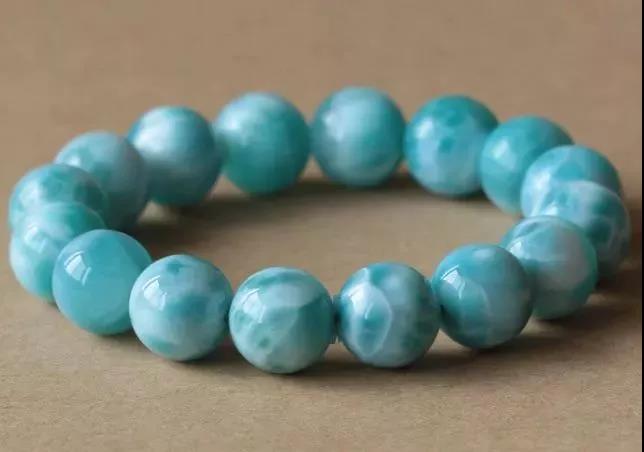 首饰用盐水检验真假,首饰怎么在不弄坏的情况下验真假