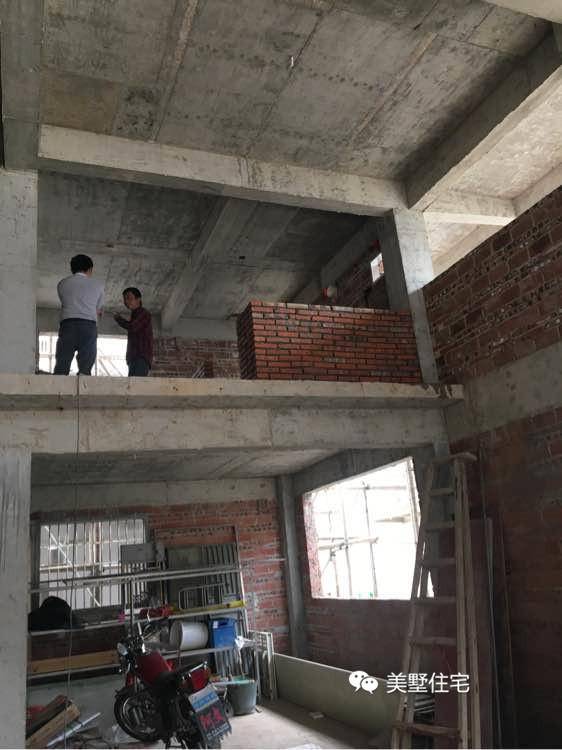 *东王广**先生小户型建别墅，加个复式楼，造价30万堪称村里最美！