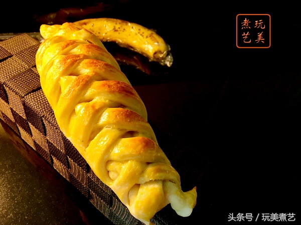 入口苦涩而后回甘,入口香甜唇齿留香