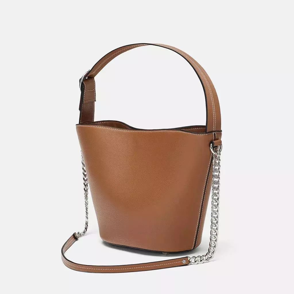 小ck包跟zara包哪个好推,小ck类似价钱的包