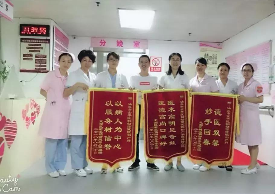 出生2斤多宝宝,出生2斤重的宝宝