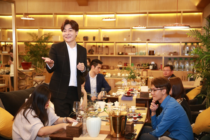 聚焦JPlab零号体验店，俊平大魔王携手行业共话品牌未来成长