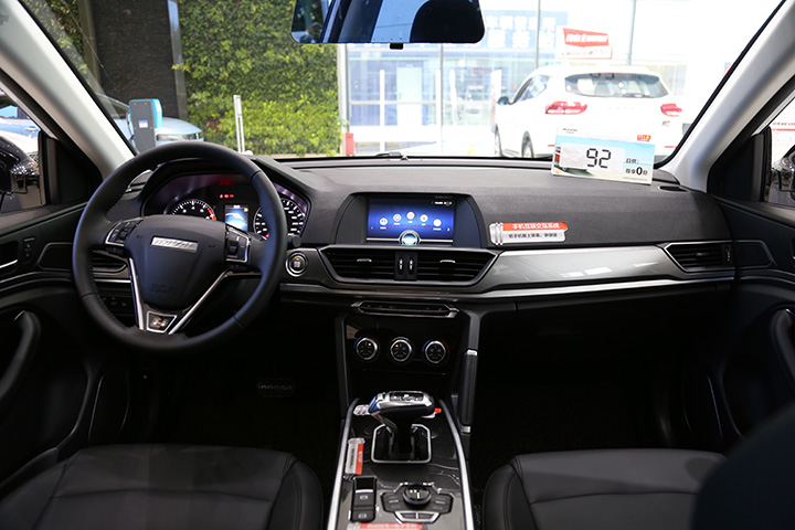 长城哈弗h62014款运动版2.4自动,哈弗h62023冠军版评价