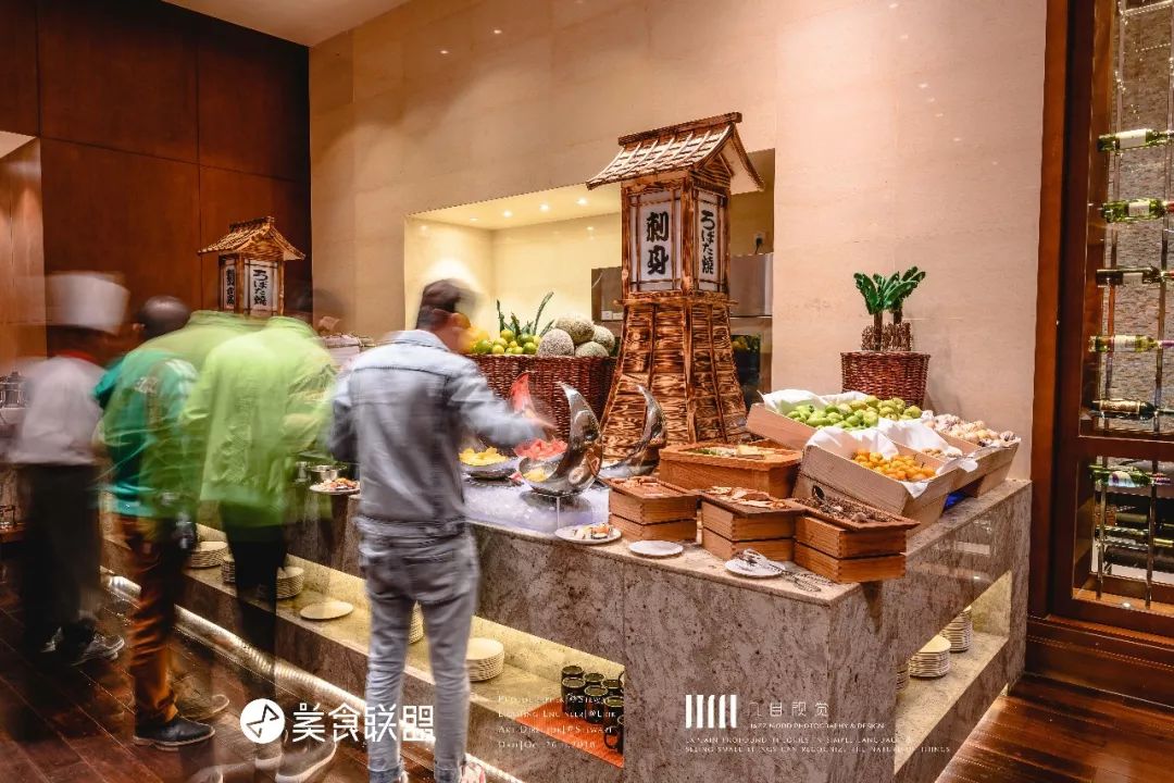 走进蒙古包吃烤羊美食,昆明必吃烤全羊好去处