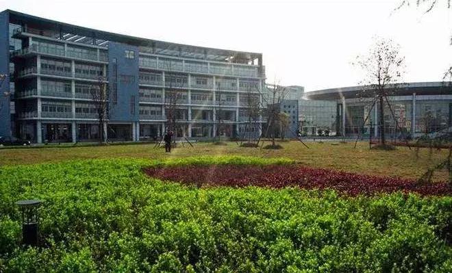 南京市国际贵族学校,南京土豪小学排行榜