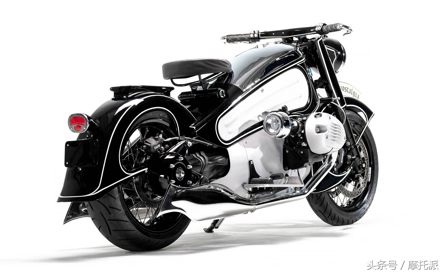 把80多年前的宝马概念摩托车变成现实，售价仅34.5万元