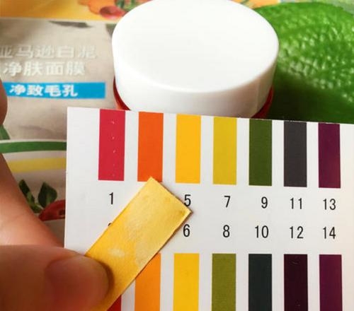 佰草集的大白泥面膜里面带的泡沫,佰草集大白泥面膜典萃版与瓷意版