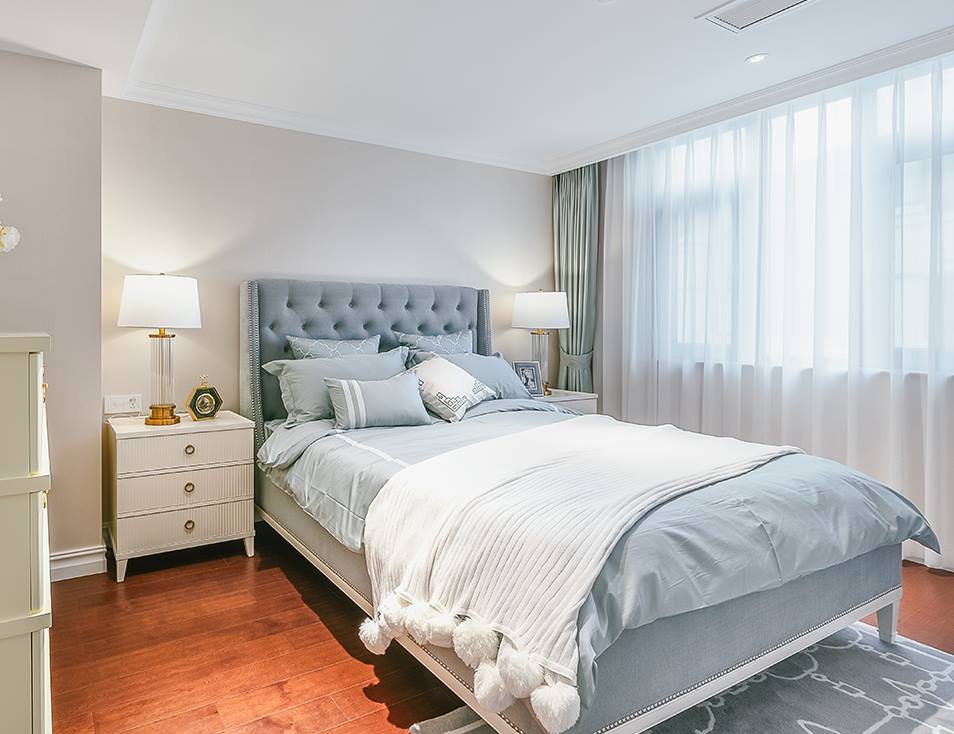 风水卧室梳妆台镜子的最佳示意图,卧室带镜子衣柜摆放的最佳位置图