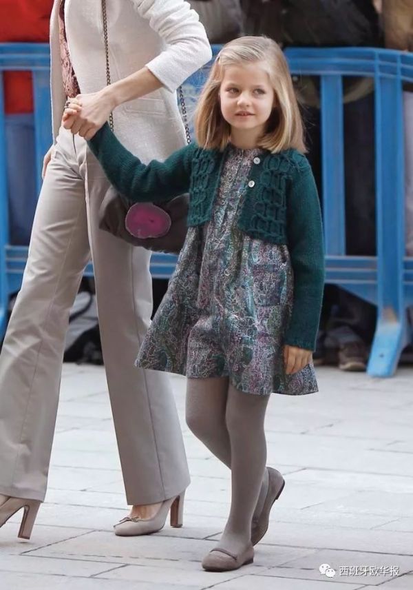 西班牙公主13岁说中文,西班牙公主leonor出生日期