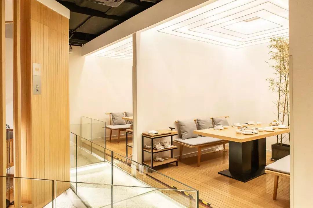 逆天！魔都这家“火锅界Cartier”按身高差打折，差的越多越便宜