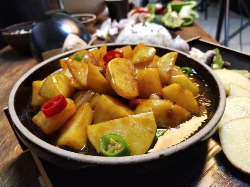 世茂广场新开,世茂广场b1楼