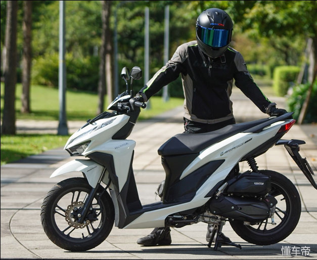 东南亚专属车型2019款本田Vario150试驾体验