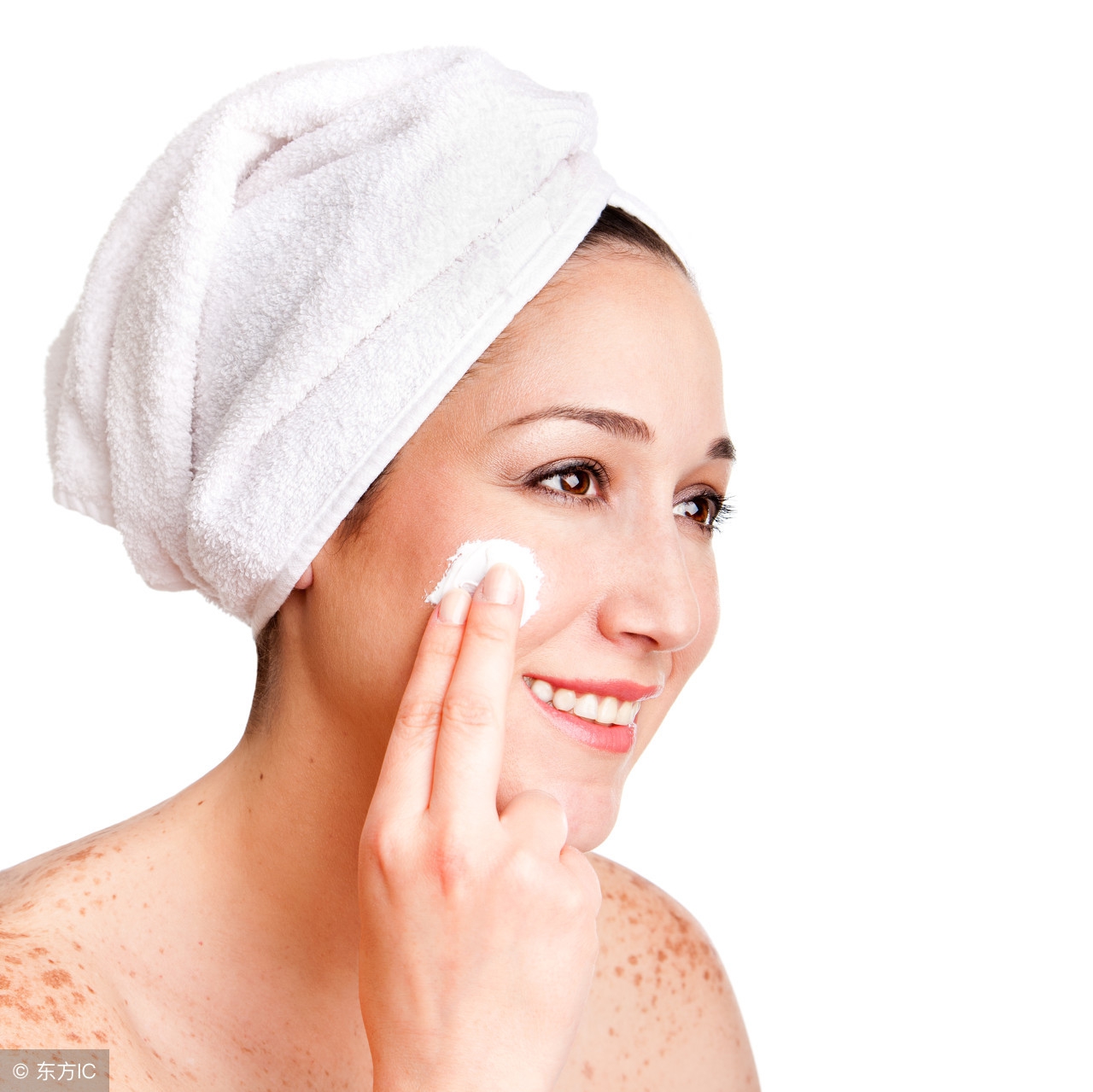 脸上浮粉起皮快速的补救方法,脸上浮粉怎么临时补救