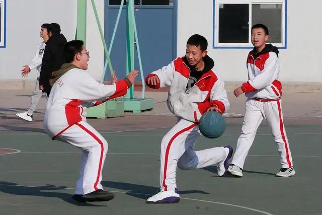 民法典自甘风险重大过失解读,民法典小孩意外受伤赔偿