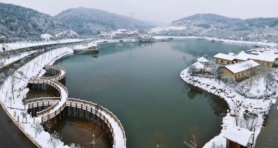 中国十大温泉城市,中国特别有名的十大温泉馆