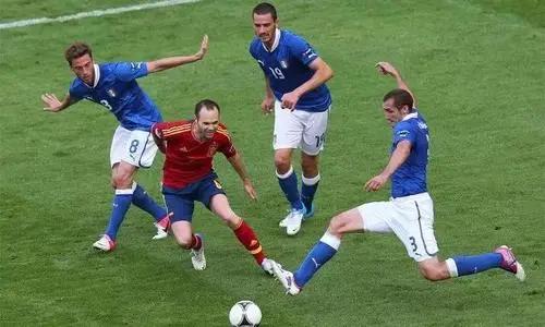 伊涅斯塔低调大师,欧洲杯比利时巨星