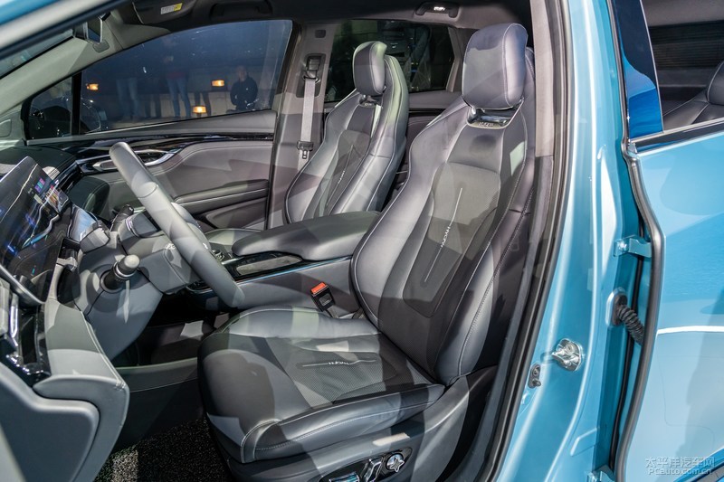 奥迪新a4l2023款,奥迪a3和小鹏p7哪个好