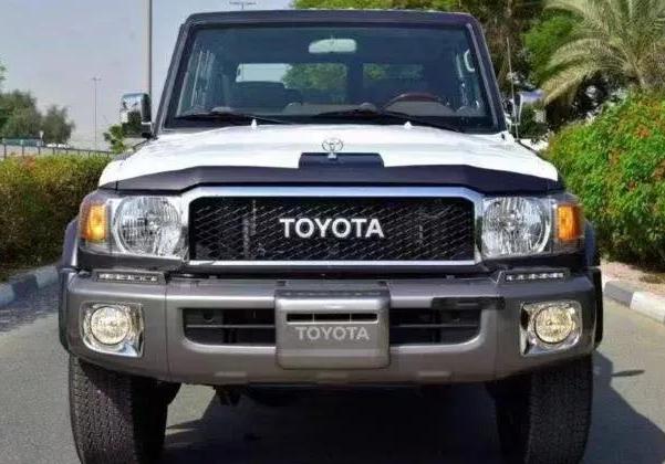 新款陆巡车,陆巡超帅越野视频