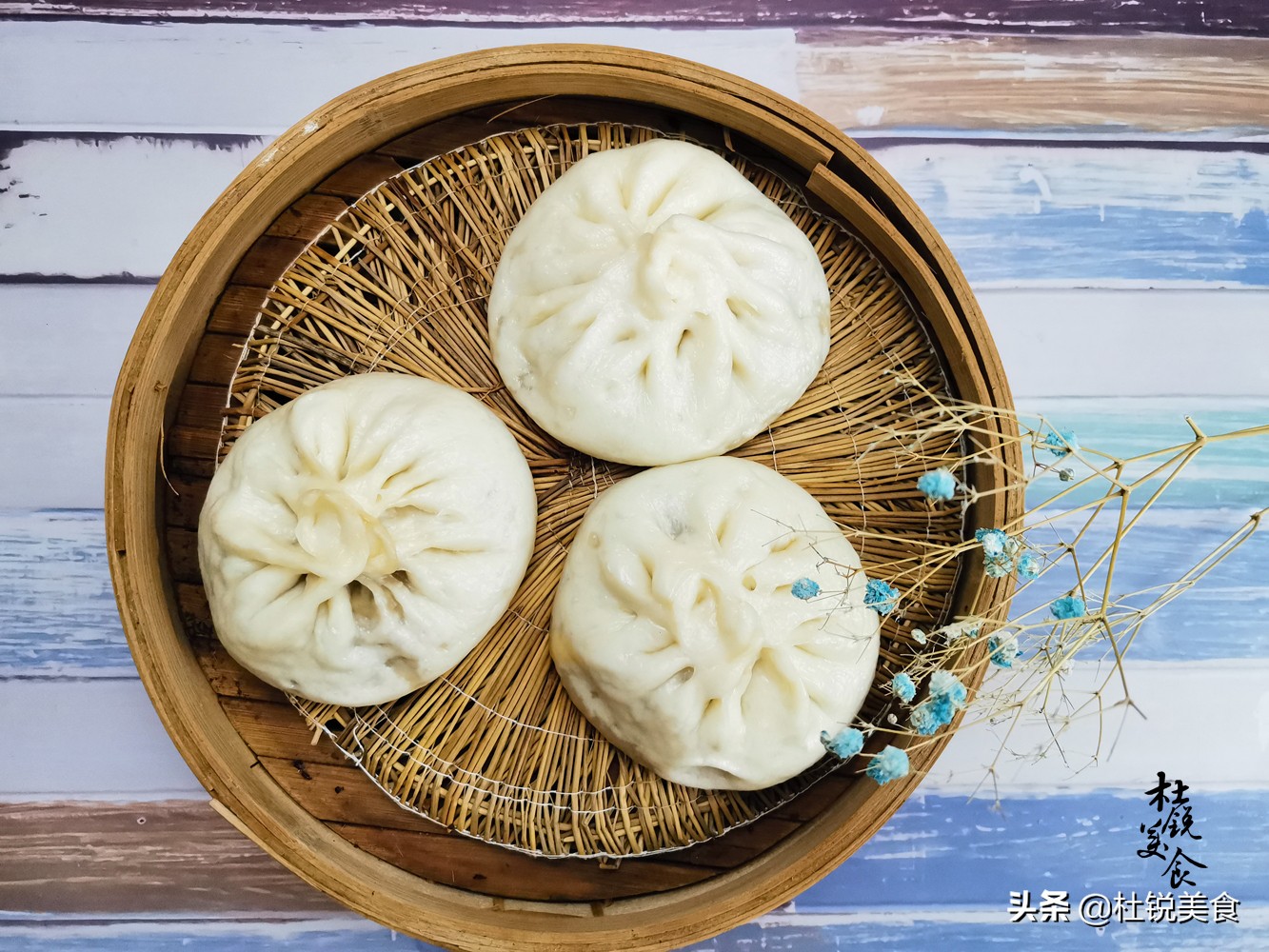 冬瓜大包子做法,冬瓜馅大包子怎么调馅不出汤