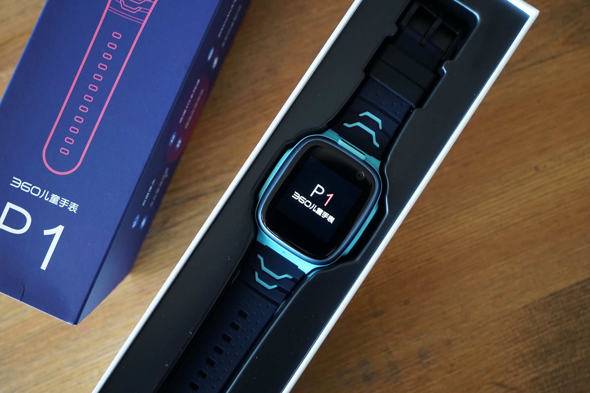 全网通+双摄像头+Ai学习系统,旗舰新品360儿童手表P1评测