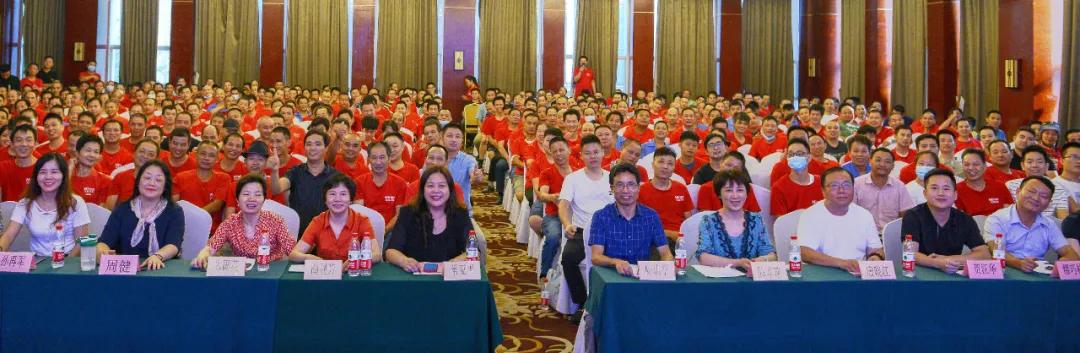 鸿扬家装株洲年会,鸿扬家装2010年会