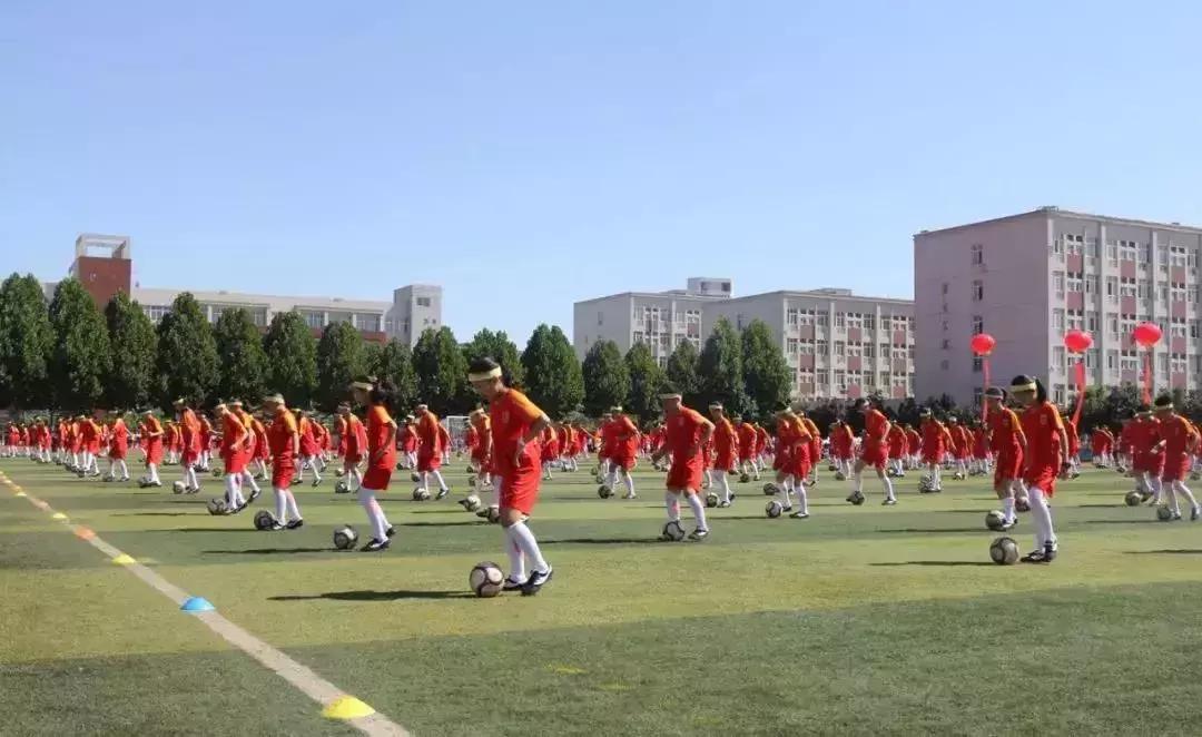 许昌市二中教育集团2019河南省校园足球“省长杯”中再创佳绩