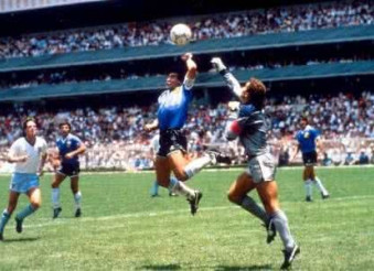 欧文谈假摔,分析欧文假摔裁判误判的原因