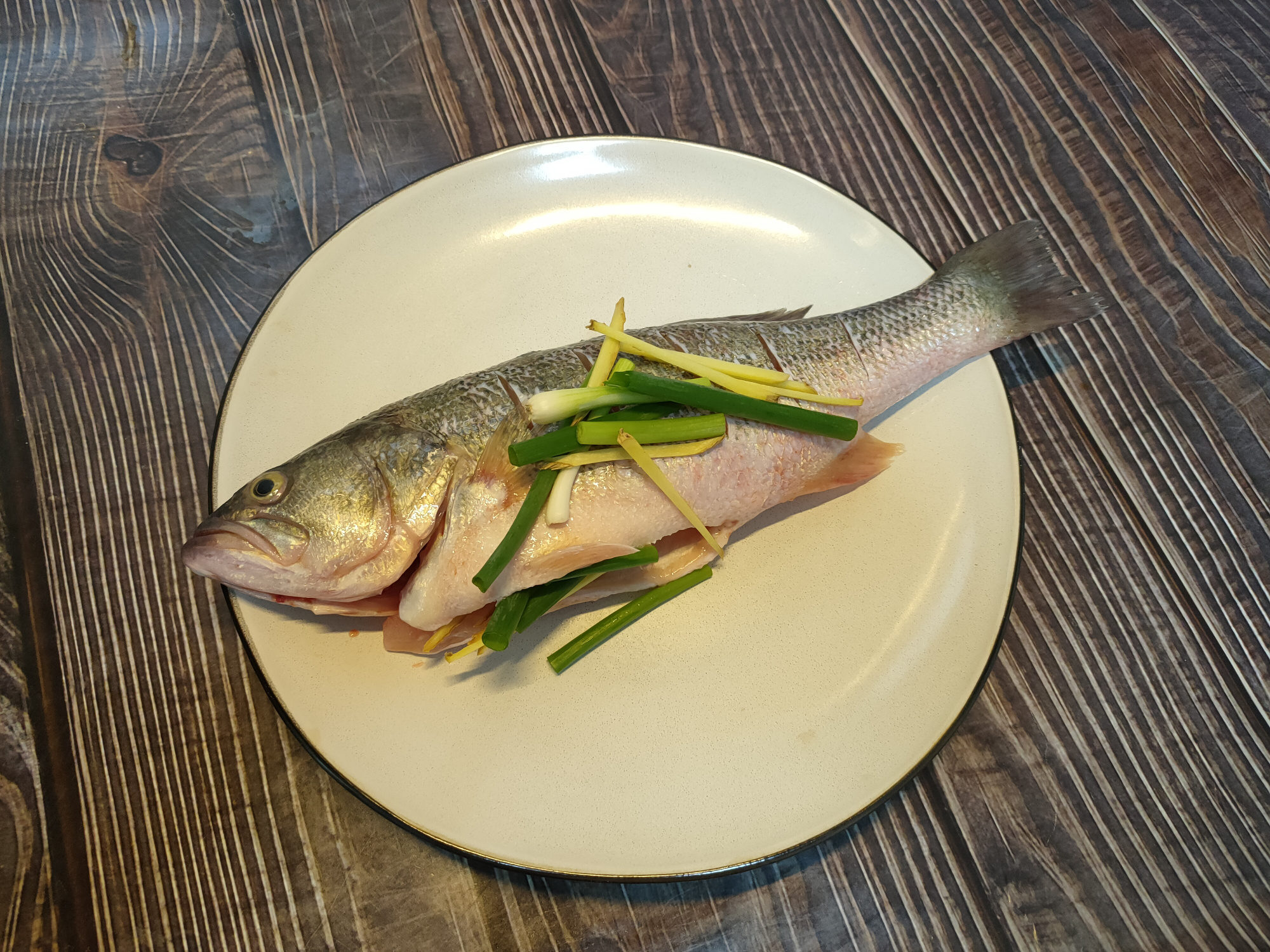 做清蒸鱼的七大技巧,做清蒸鱼鲜嫩又不腥有哪些技巧