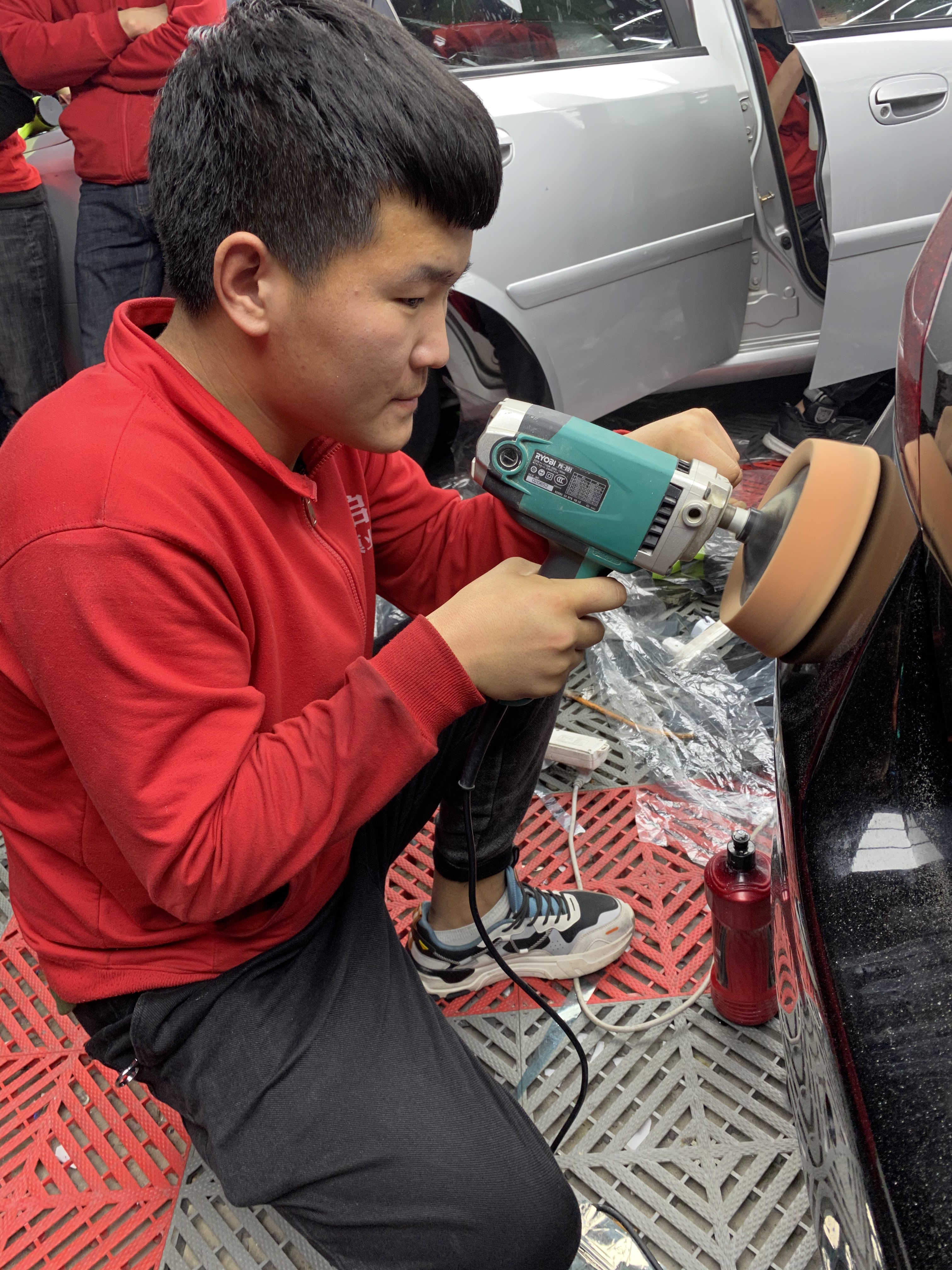 手持抛光机的正确使用方法,大理石抛光机正确使用方法