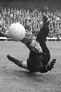 足球历届最佳阵容金球奖,1956到2019历代金球奖的得主