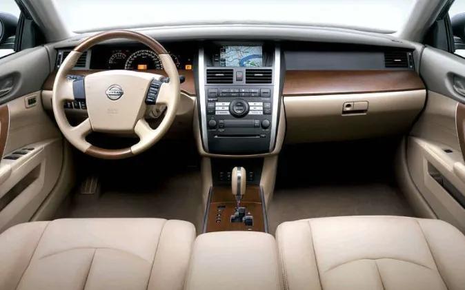 2013款天籁之后再无天籁，曾经的王者为何如此落魄被拉下神坛